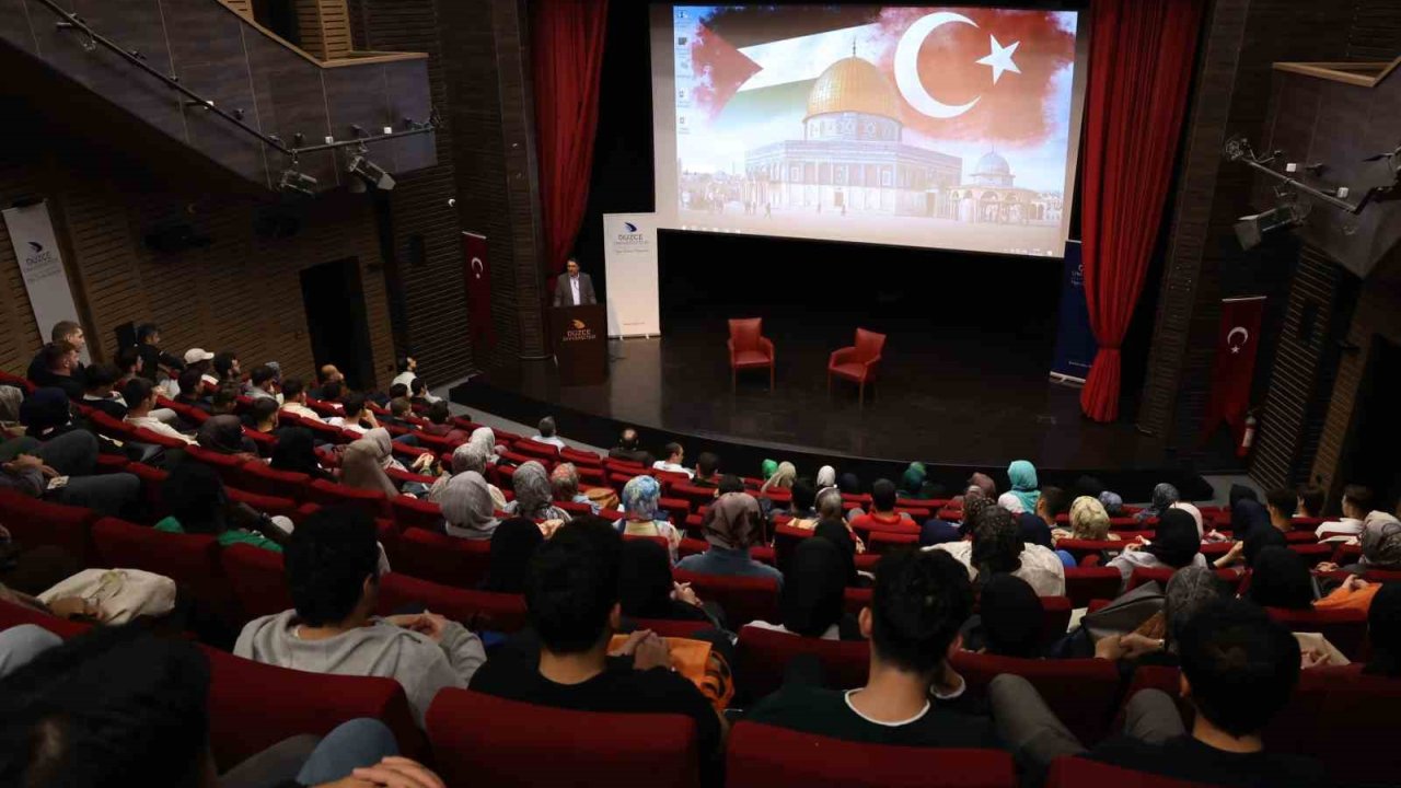 Yeni Akademik Yılın İlk Derslerinde Gazze Konuşuldu