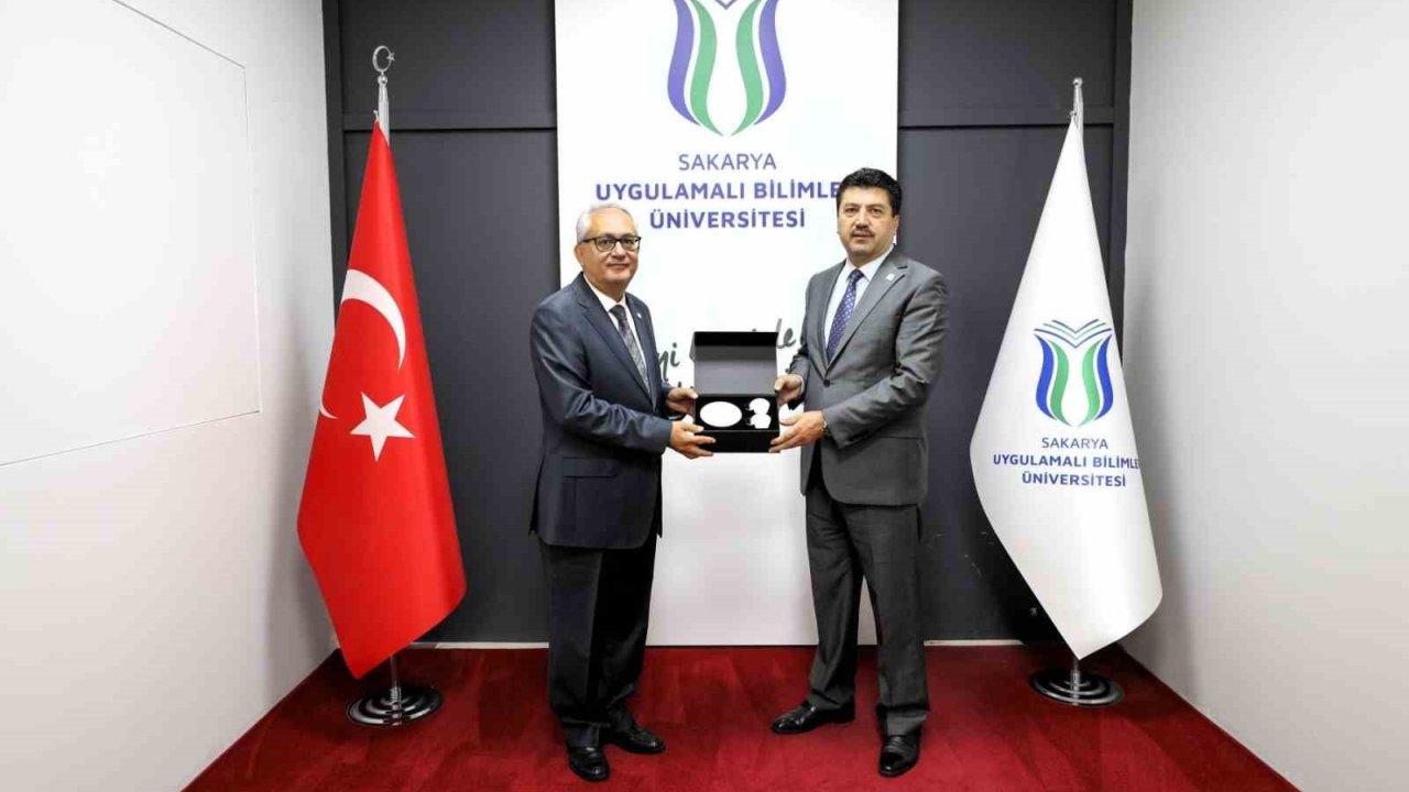 İki Üniversite