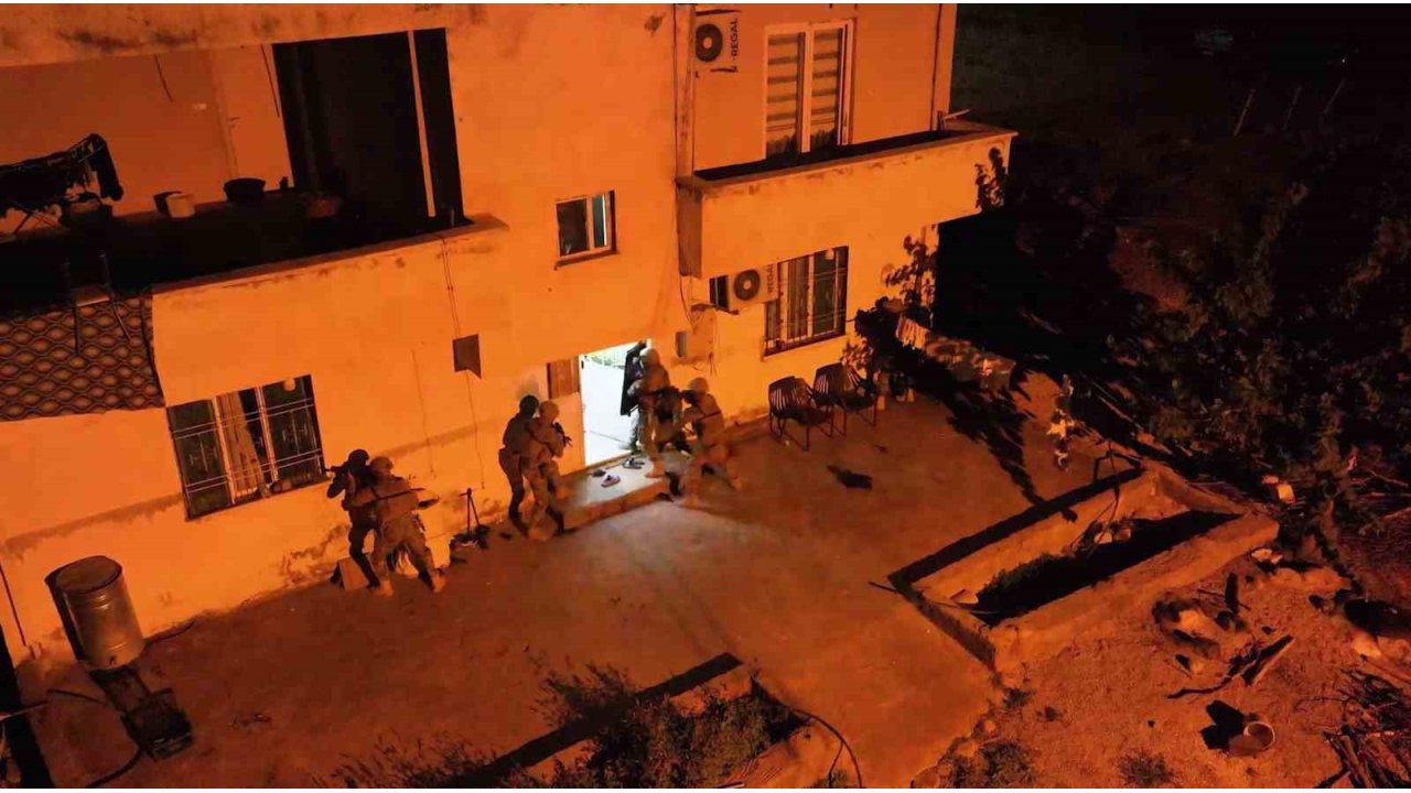 Uyuşturucuyu Köy Evine Sakladı, Polise Yakayı Ele Verdi