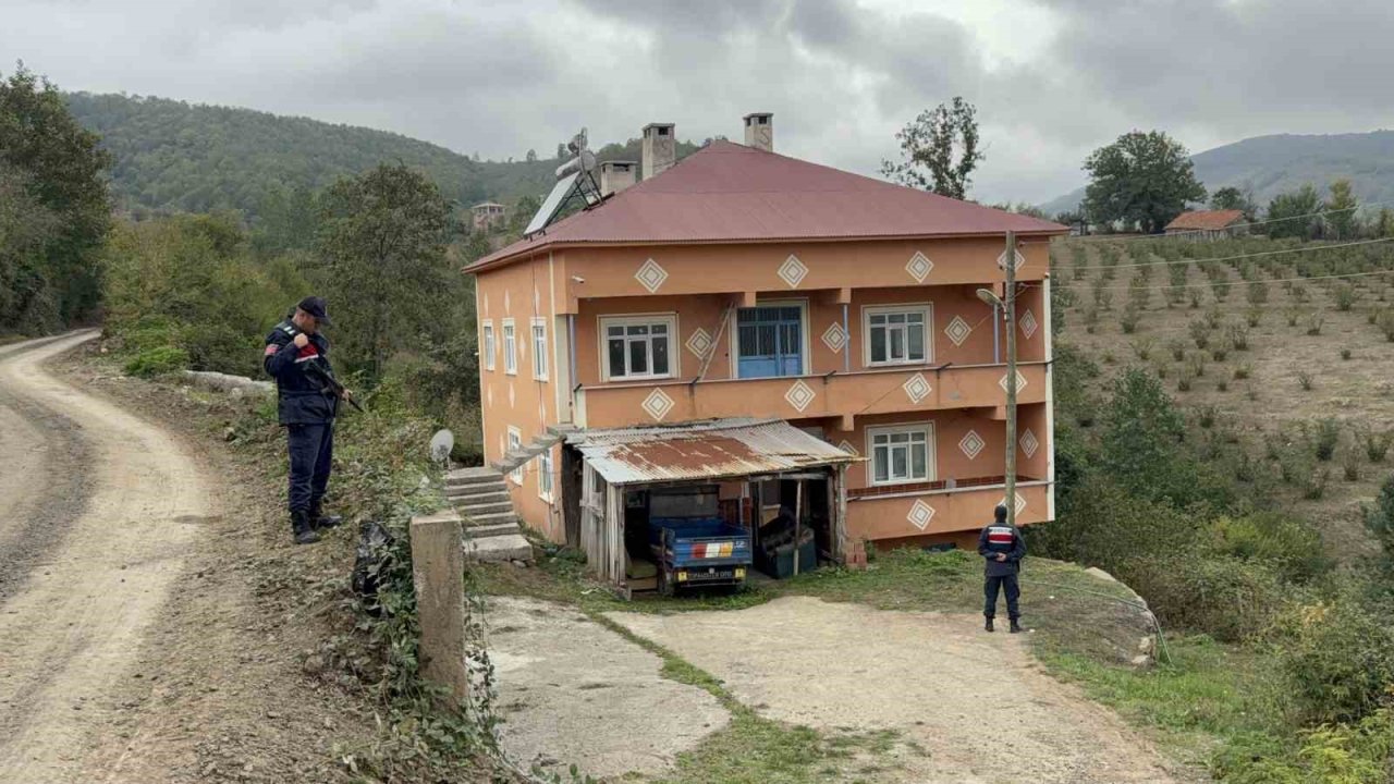 Samsun’da Kan Donduran Cinayet: Eşini Bardakla Öldürdü, Jandarmaya Alkollü Yakalanınca Cinayet Ortaya Çıktı
