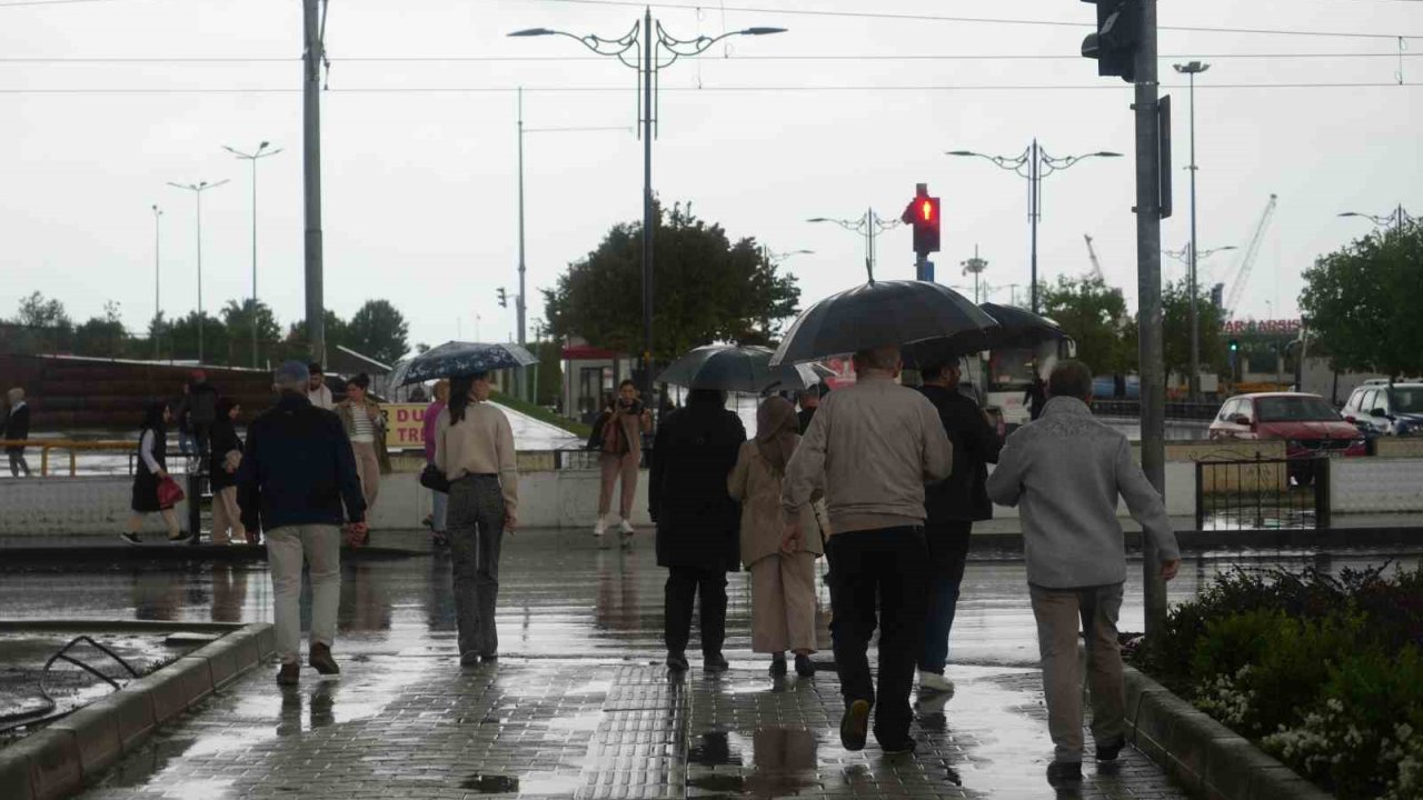 Samsun’da Sağanak Yağış Etkili Oldu