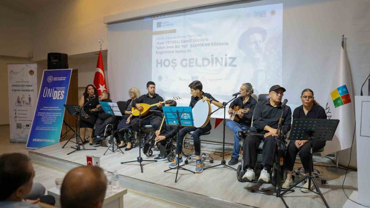 Engelsiz Yürekler, Aşık Veysel’in Türkülerini Yaşatıyor