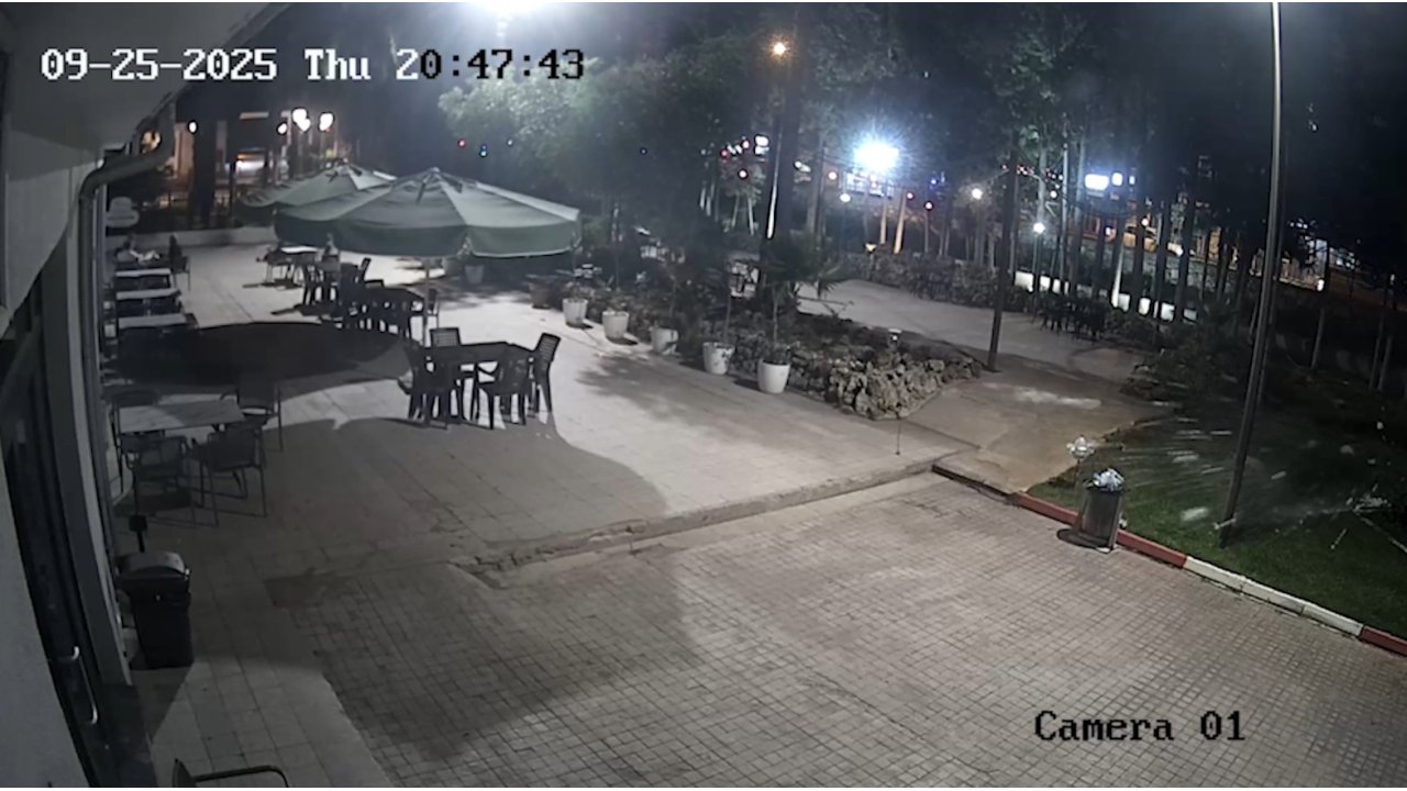 Antalya’ya Gökten Buz Kütlesi Düştü
