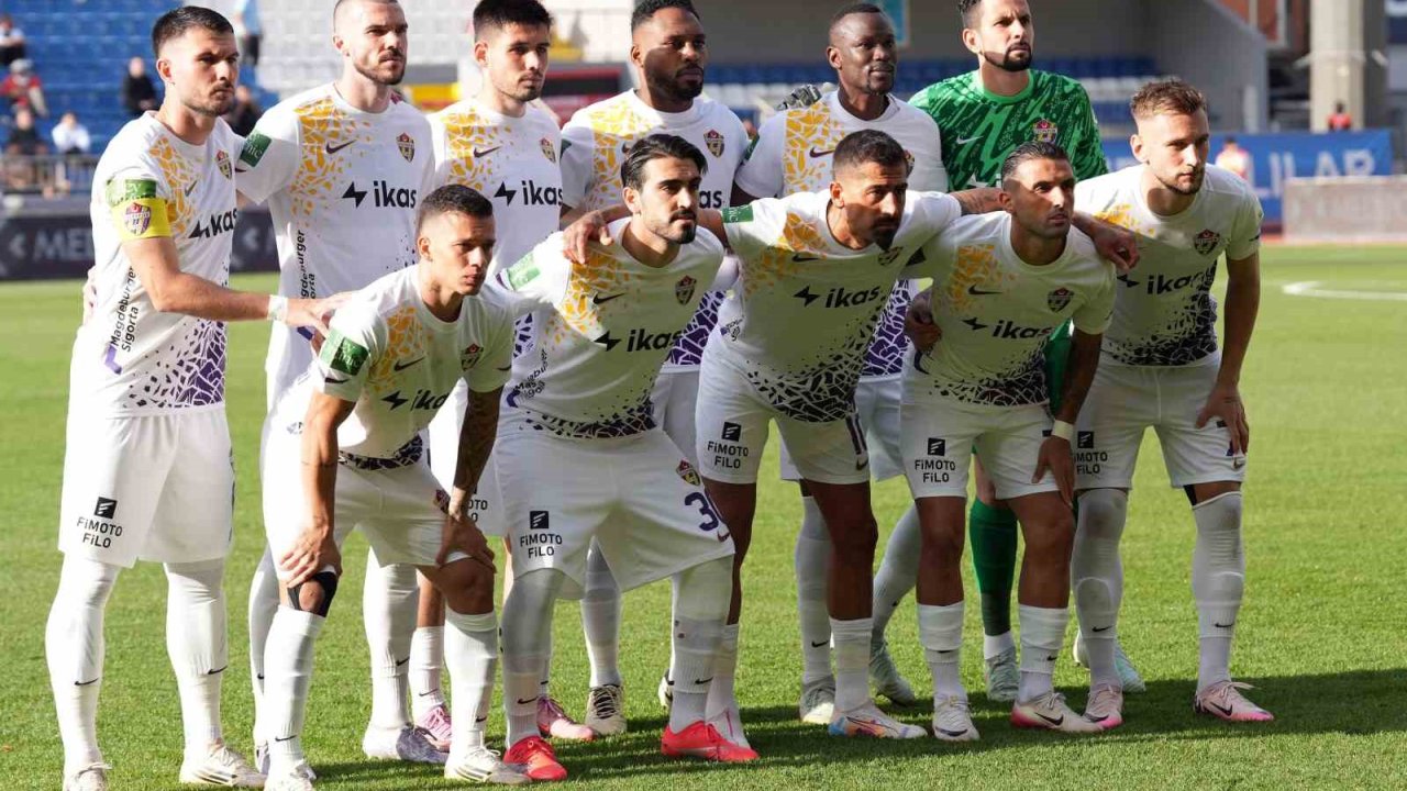 Trendyol Süper Lig: Eyüpspor: 0 - Göztepe: 0 (Maç Devam Ediyor)