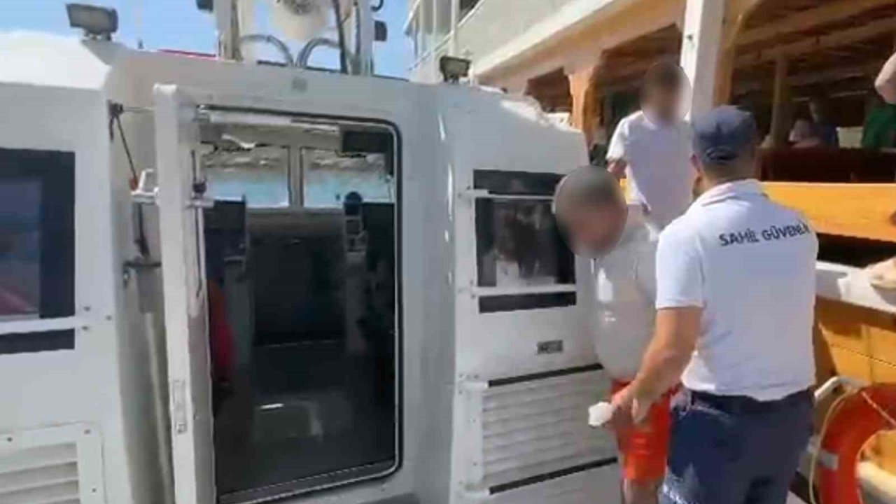 Gökova Körfezinde Gezi Teknesinde Yaralanan Vatandaşa Tıbbi Tahliye