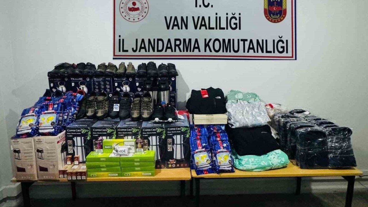 Van’da 1 Milyon Liralık Kaçak Eşya Ele Geçirildi