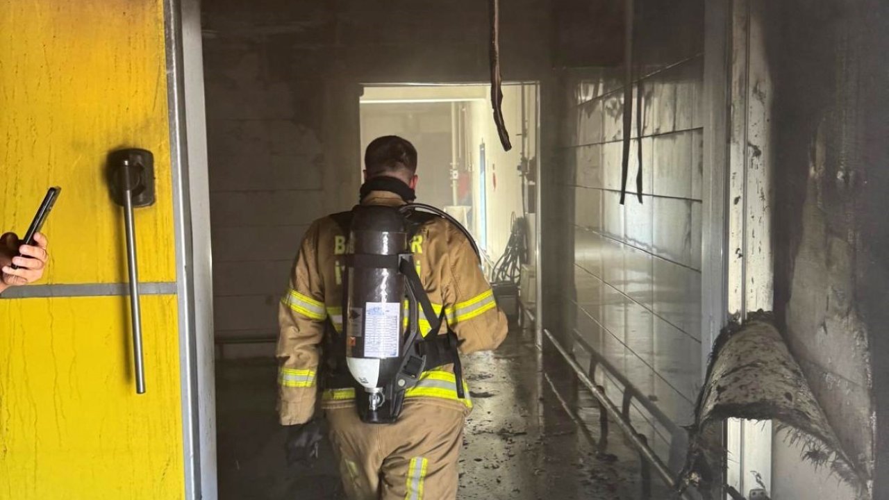 Bandırma-karacabey Yolundaki Tesiste Çıkan Yangın Kısa Sürede Söndürüldü