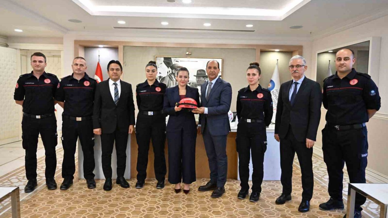 İtfaiye Haftası’nda ‘Pelerinsiz Kahramanlar’a Teşekkür