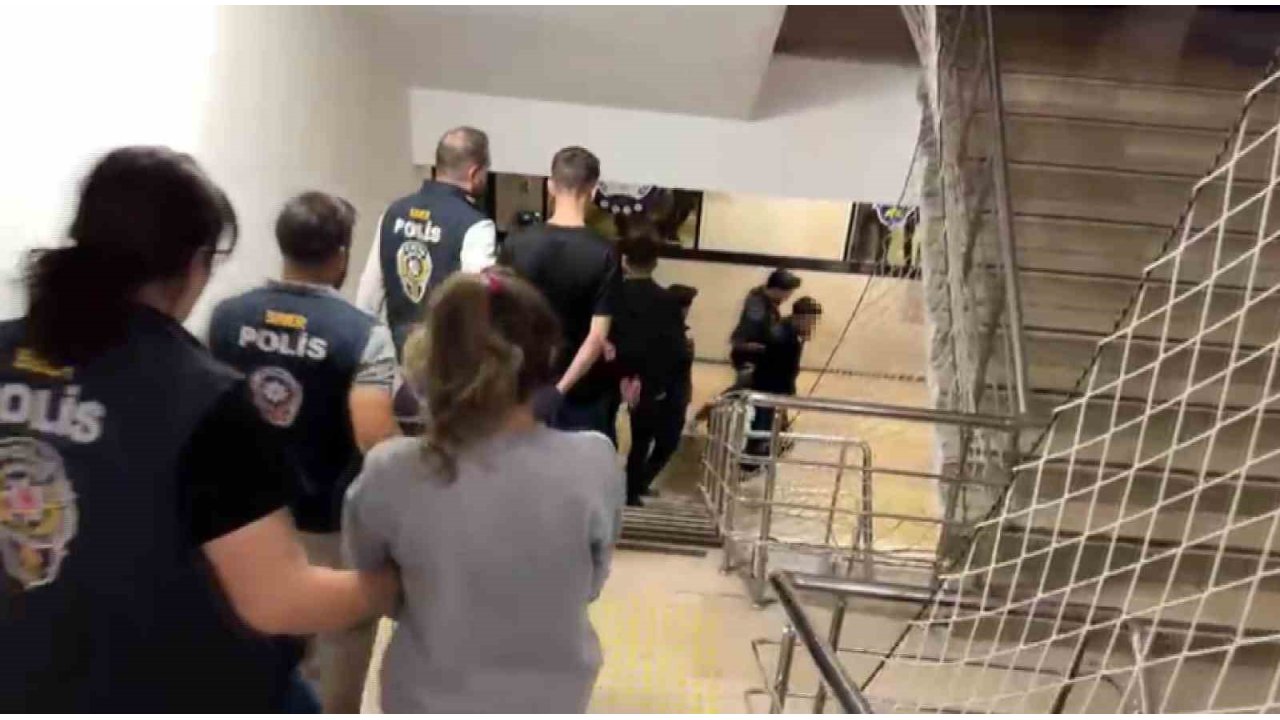 Yasadışı Bahsin Para Nakliyecileri Tutuklandı