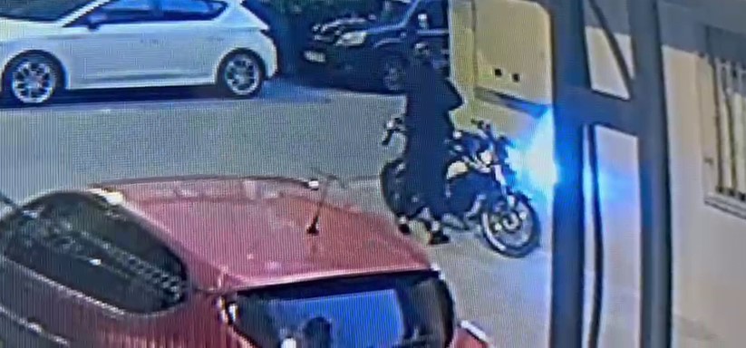 Beylikdüzü’nde 27 Yaşındaki Gencin Katil Zanlısı Kapı Önünde Böyle Beklemiş