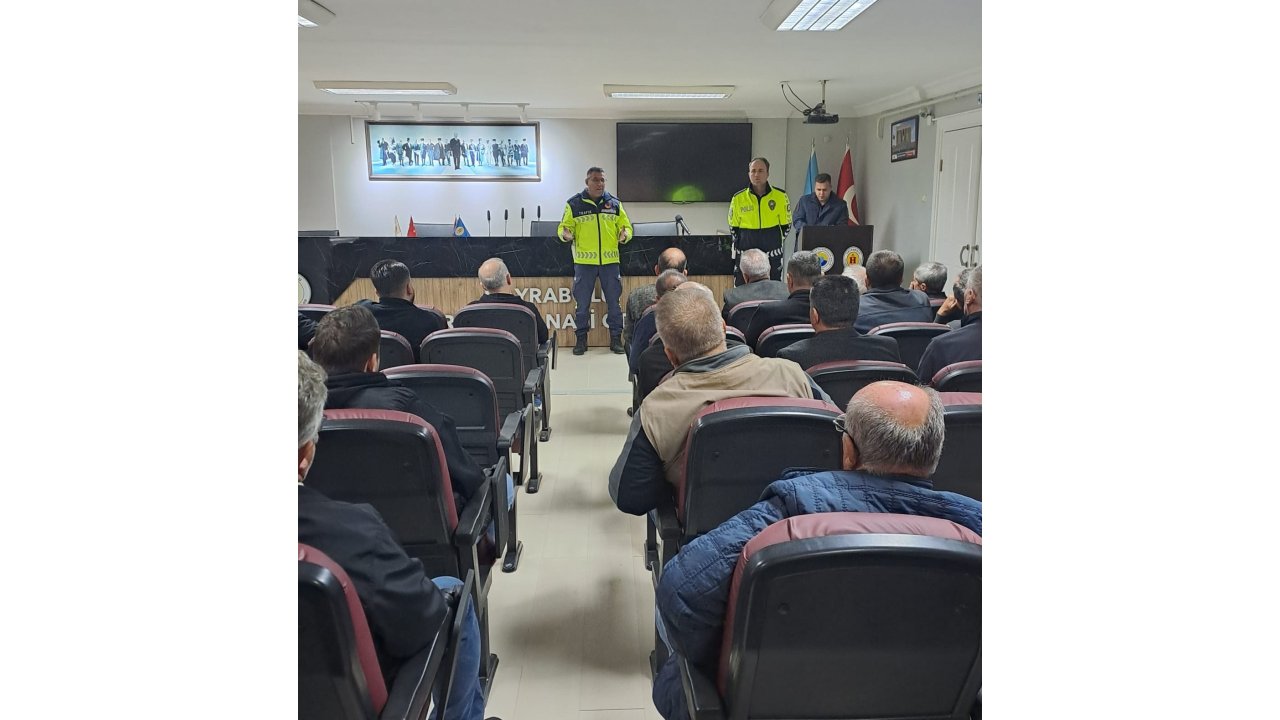 Hayrabolu’da Okul Servisi Şoförleri Ve Rehber Personeller Bilgilendirildi