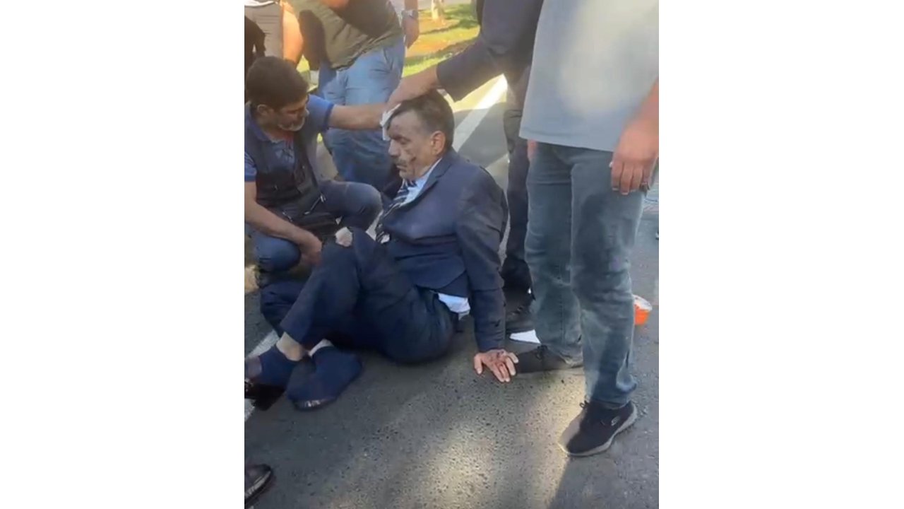 Diyarbakır’da Yolun Karşısına Geçmeye Çalışan Yayaya Minibüs Çarptı