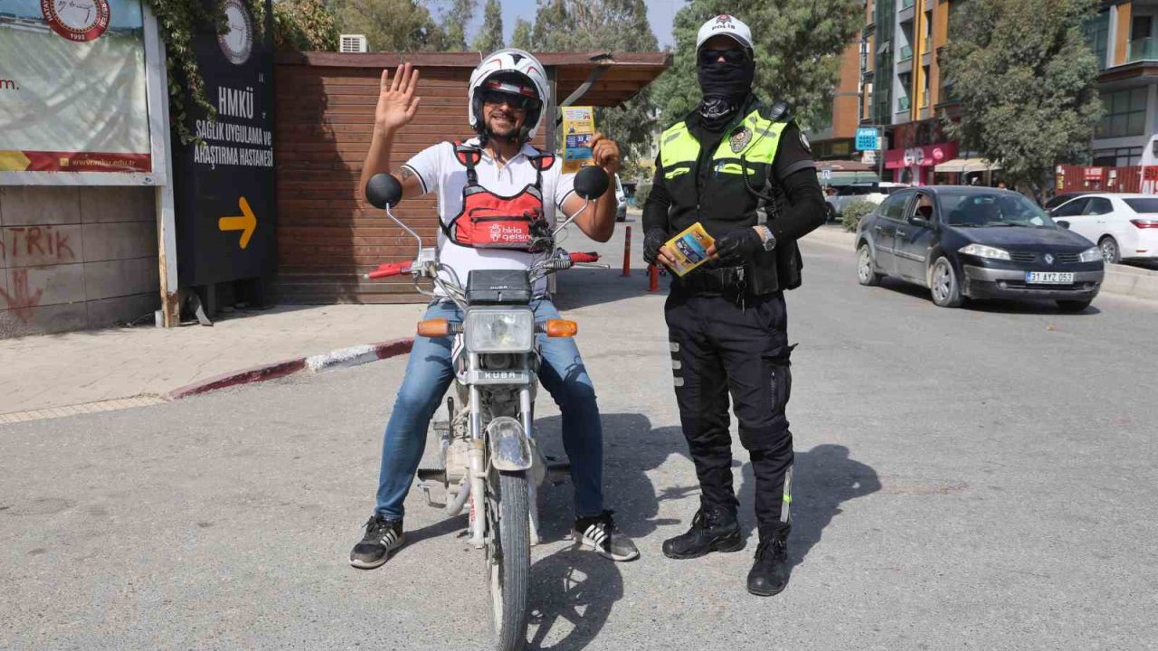 Ekmek Parasını Motosiklet Üstünde Kazanan Kurye: