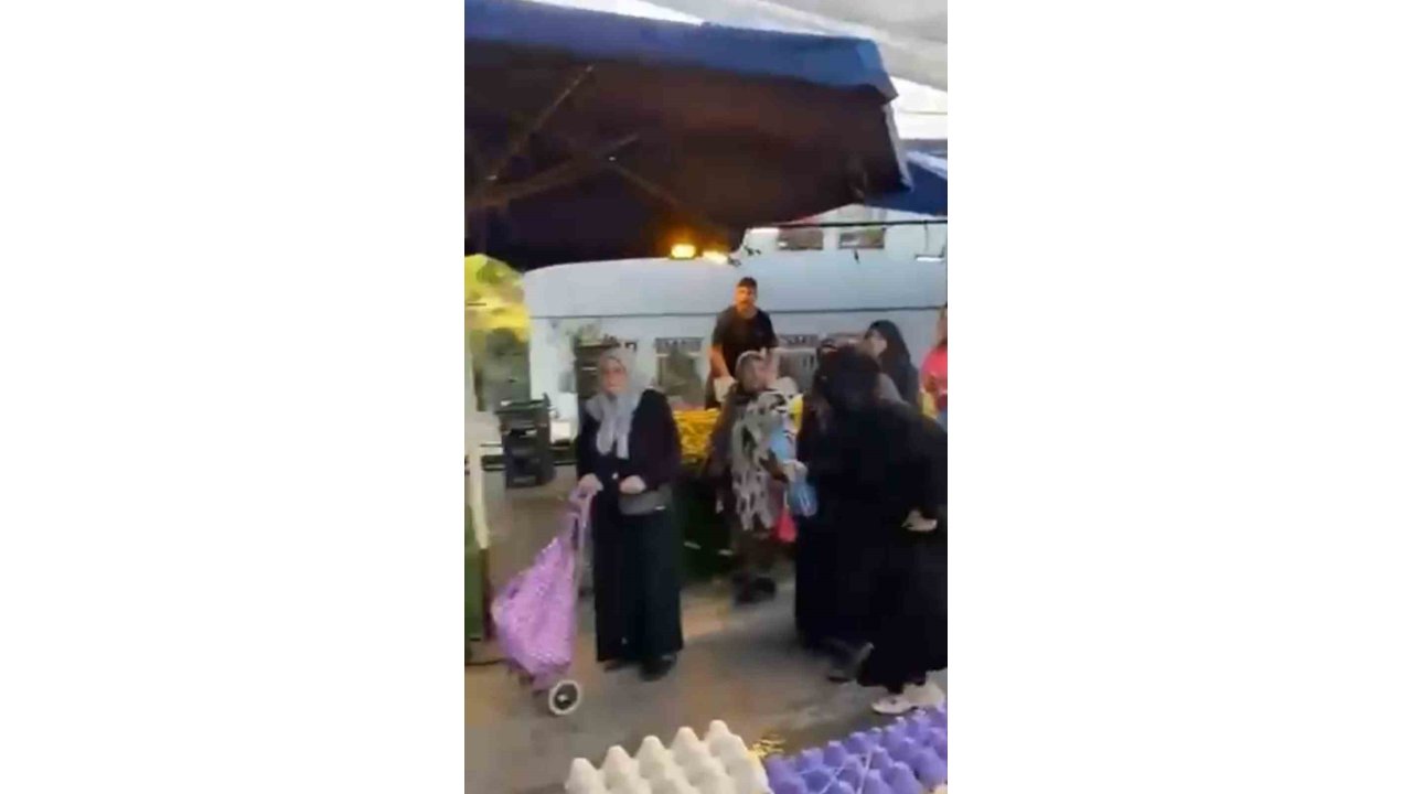 Peçeyle Gizlendiler, Pazarda Hırsızlık Yaparken Yakalanınca Böyle Kaçtılar