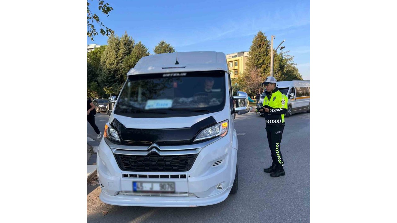 Manisa’da Okul Servis Araçlarına Sıkı Denetim
