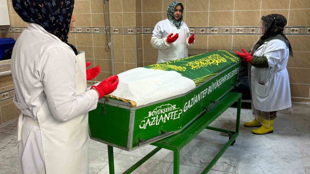 Duyunca Herkesin İrkildiği Mesleklerini Severek Yapıyorlar