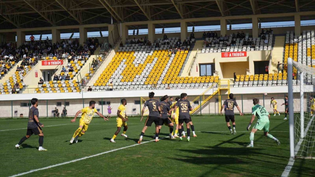 Tff 2. Lig: Muş Spor Kulübü: 2- Aliağa Futbol Kulübü: 2