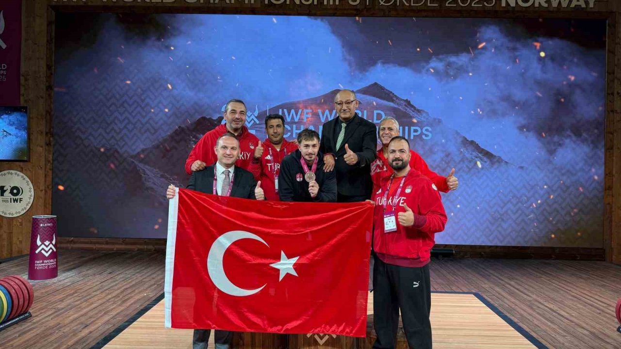 Yusuf Fehmi Genç, Silkmede Dünya Üçüncüsü
