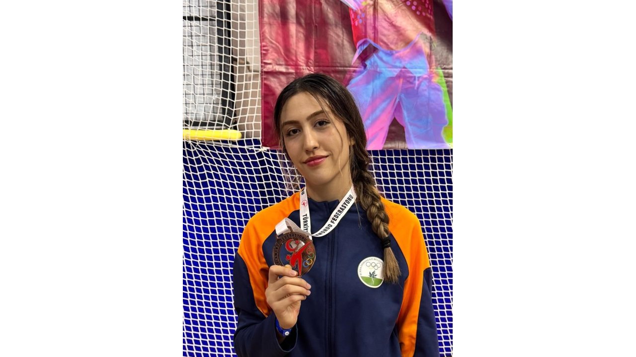 Osmangazili Taekwondocudan Bronz Madalya