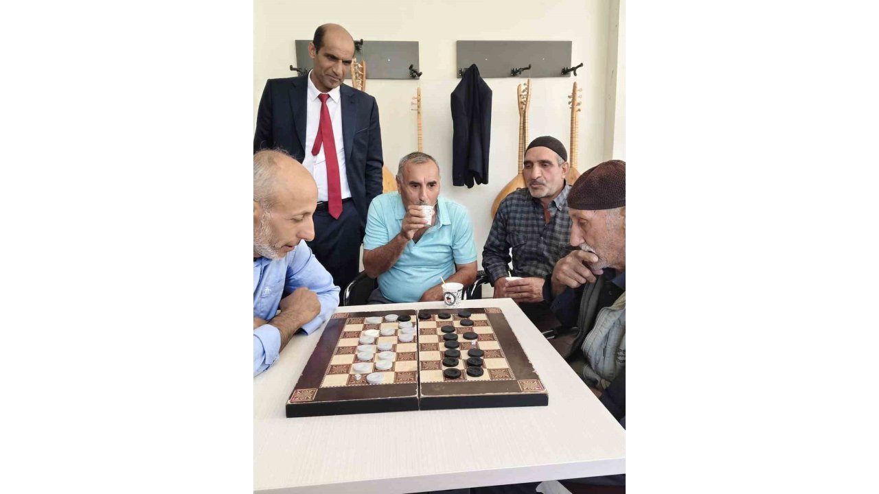 Arıcak’ta Dama Turnuvası Başladı