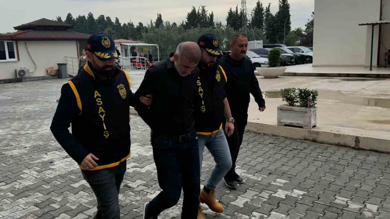 Yalova’da Eşini Sokak Ortasında Öldüren Zanlı Tutuklandı