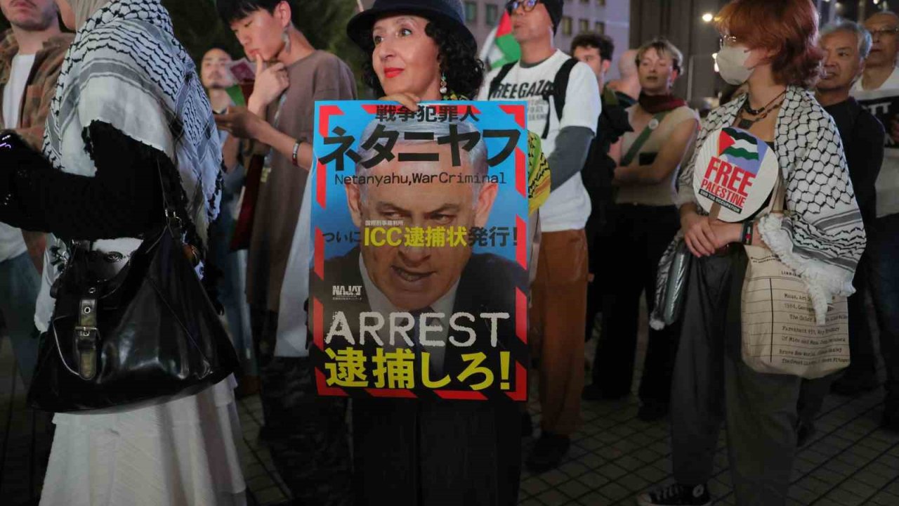 Japonya’da İsrail’in Gazze’ye Saldırılarının 2’nci Yıl Dönümü Protesto Edildi