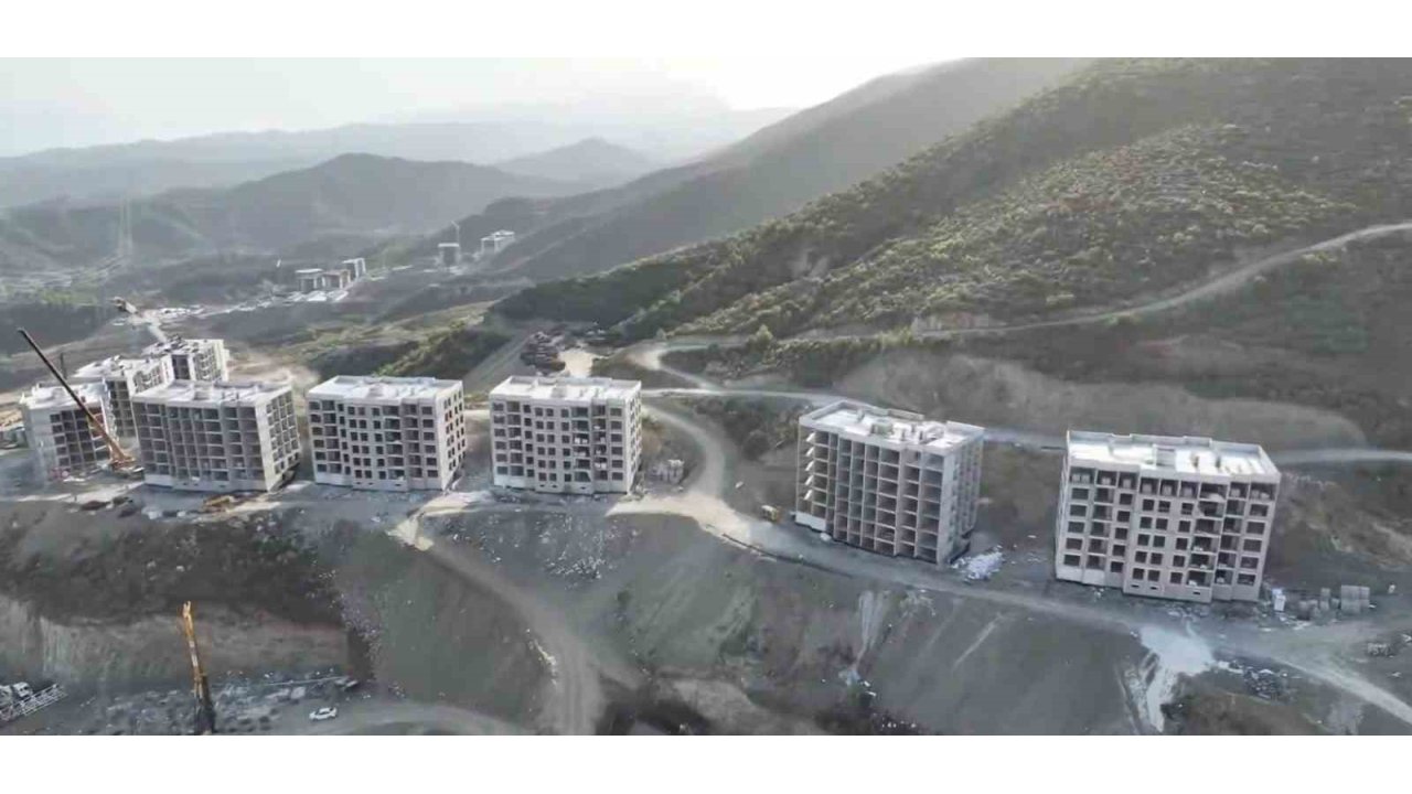 Gülderen Mahallesi’nde 2.etap Toki Konutları Yükseliyor