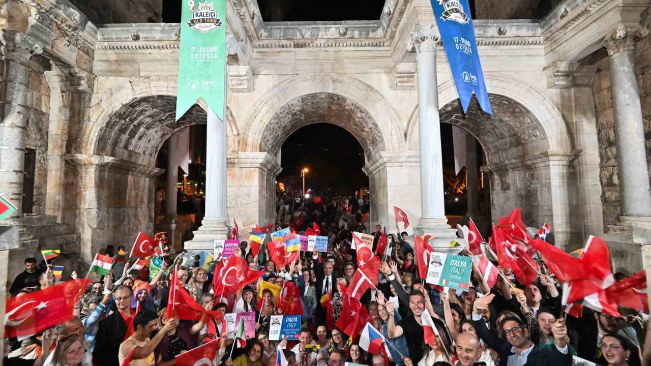 Kaleiçi Old Town Festivali 21 Ülkeden 26 Şehrin Heyetlerini Ağırlayacak