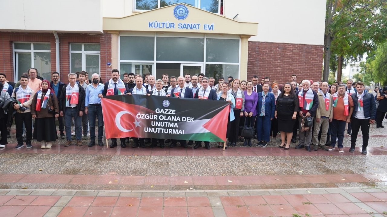 Ege Üniversitesinde, Soykırıma Uğrayan Gazze Anlatıldı