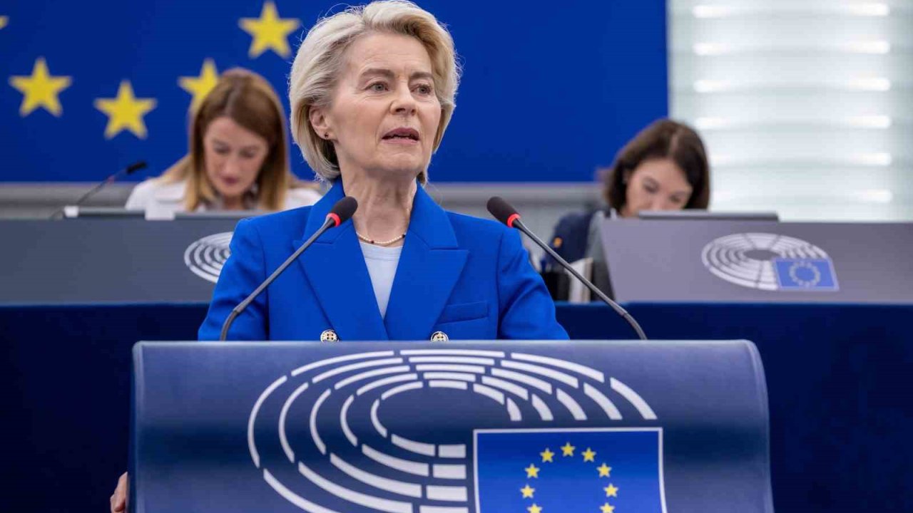 Ab Komisyonu Başkanı Leyen, Rusya’yı Avrupa’ya Karşı Hibrit Savaş Yürütmekle Suçladı