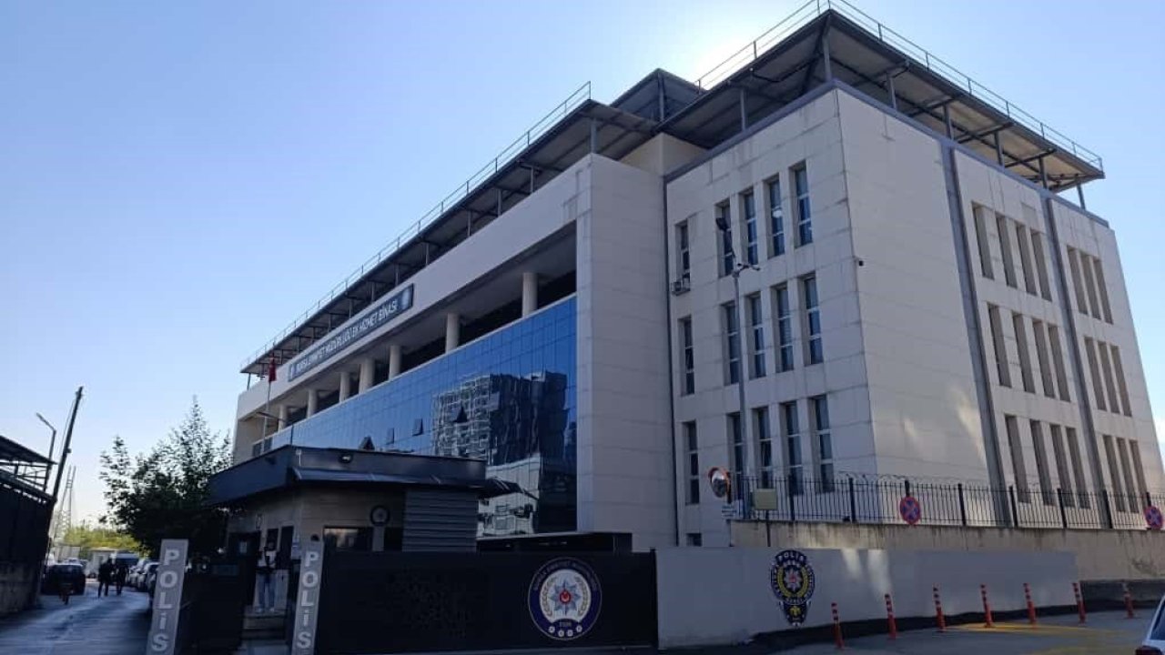 Chp’li Eski Belediye Başkanı Ve Eşi De Gözaltında