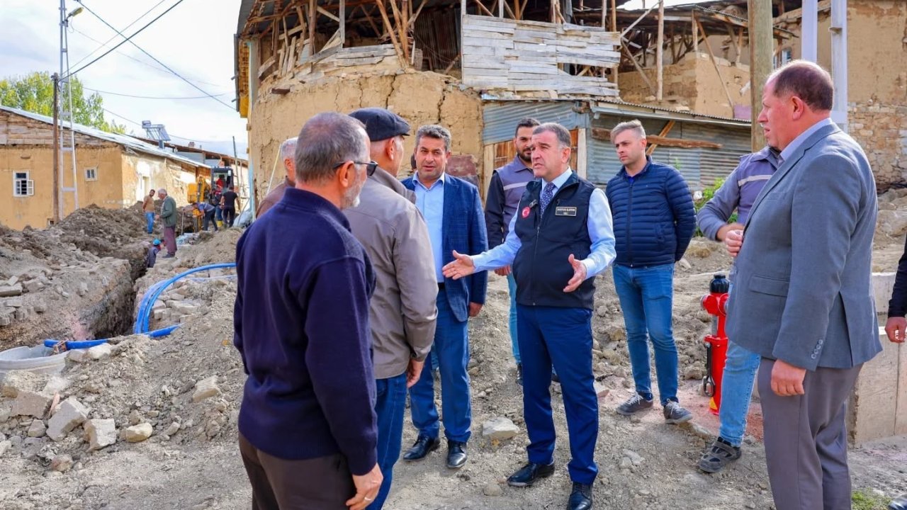 Köylerde Altyapı Ve Ulaşım Çalışmaları Devam Ediyor