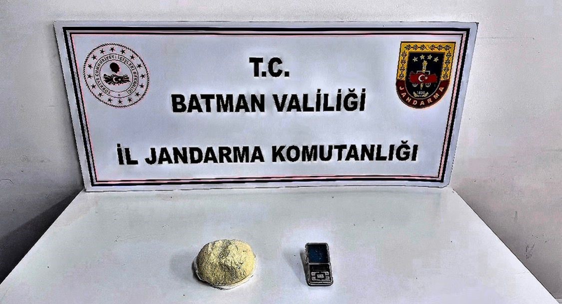 Batman’da Uyuşturucu Satıcılarına Darbe: Piyasa Değeri 38 Milyon Lira Olan Uyuşturucu Ele Geçirildi