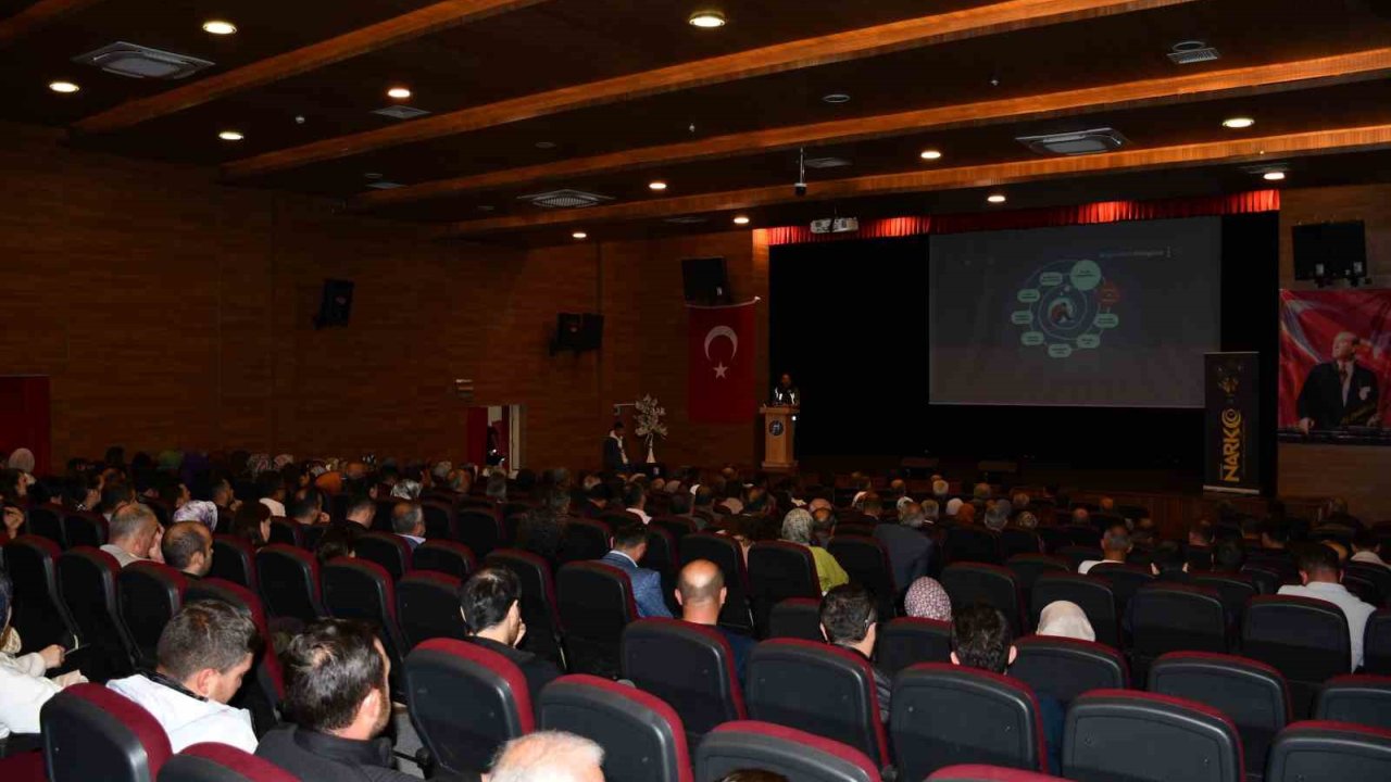 Samsun’da Ailelere Uyuşturucuyla Mücadele Eğitimi