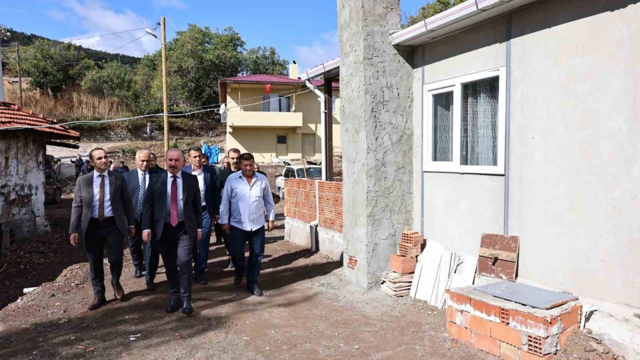 Çorum’da Yangında Evlerini Kaybeden Aileler Yeni Yuvalarına Kavuştu