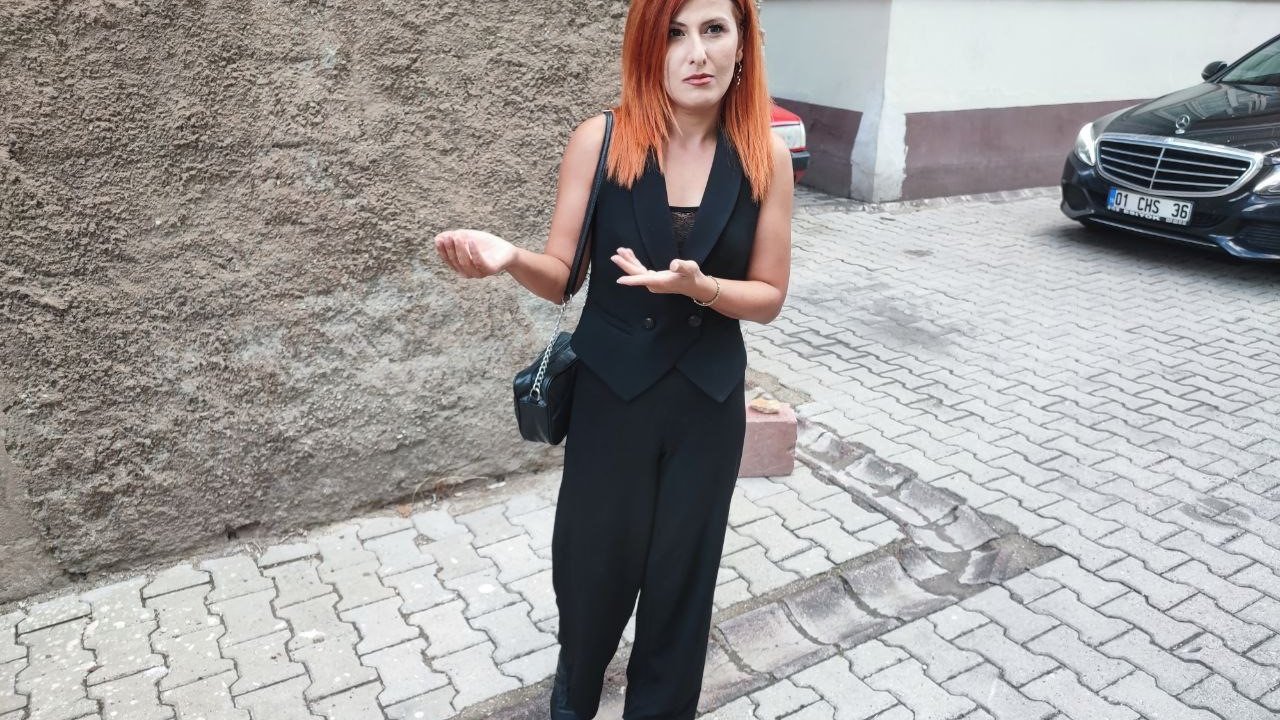 Adana Belediyesi’ne Ait Otobüsün Sefer Yaparken Sürekli Arızalanmasına Yöre Sakinlerinden Tepki