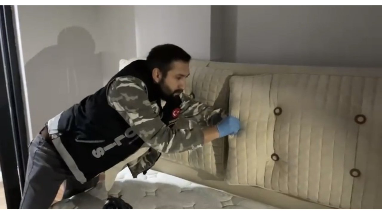 Baza Başlığından Uyuşturucu Çıktı: 4 Gözaltı