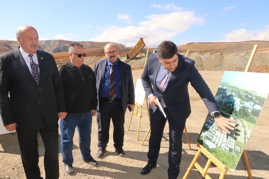 Erzincan Ekonomisine Katma Değer Sağlayacak Besi Osb’de Çalışmalar Devam Ediyor