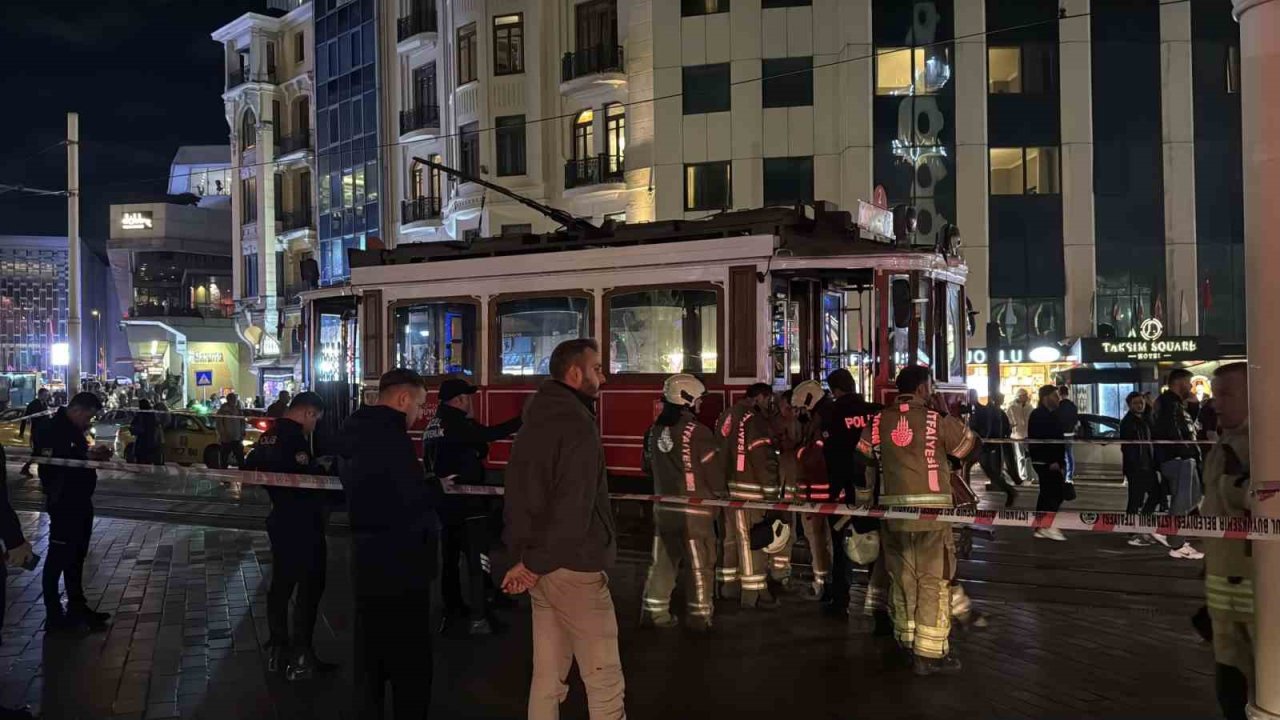 İstiklal Caddesi’nde Nostaljik Tramvayda Yangın Paniği