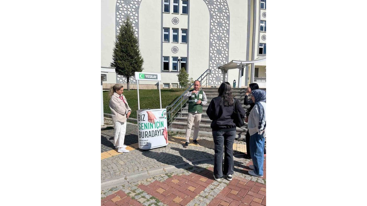 Bayburt’ta Üniversite Öğrencileri Bağımlılıkla Mücadele Konusunda Bilgilendirildi