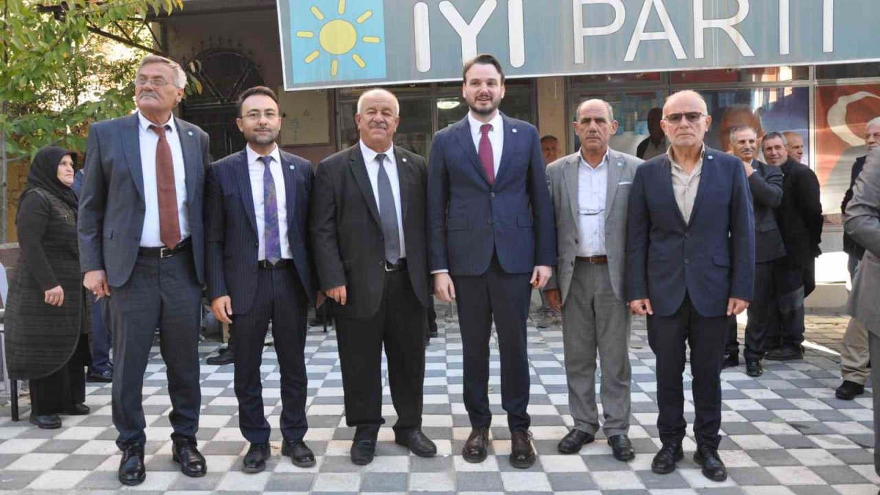 Selendi İyi Parti’de İlhan Türk Dönemi