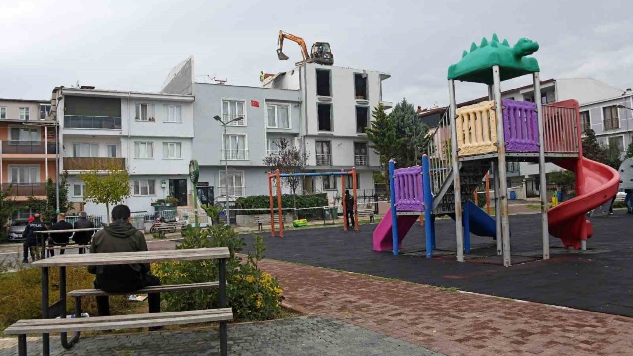 Osmangazi’de Ruhsatsız Katlara Anında Müdahale