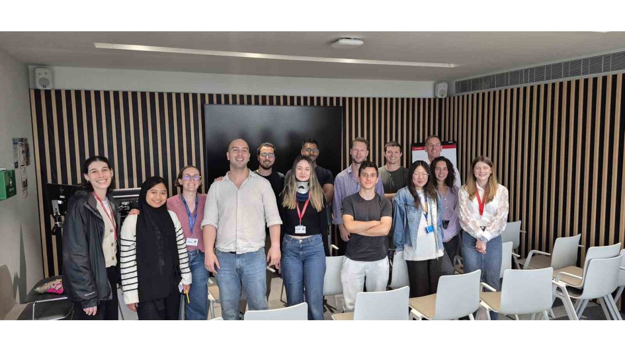 Gözükara Vakfı Genç Bilim İnsanlarını Londra’ya Taşıdı