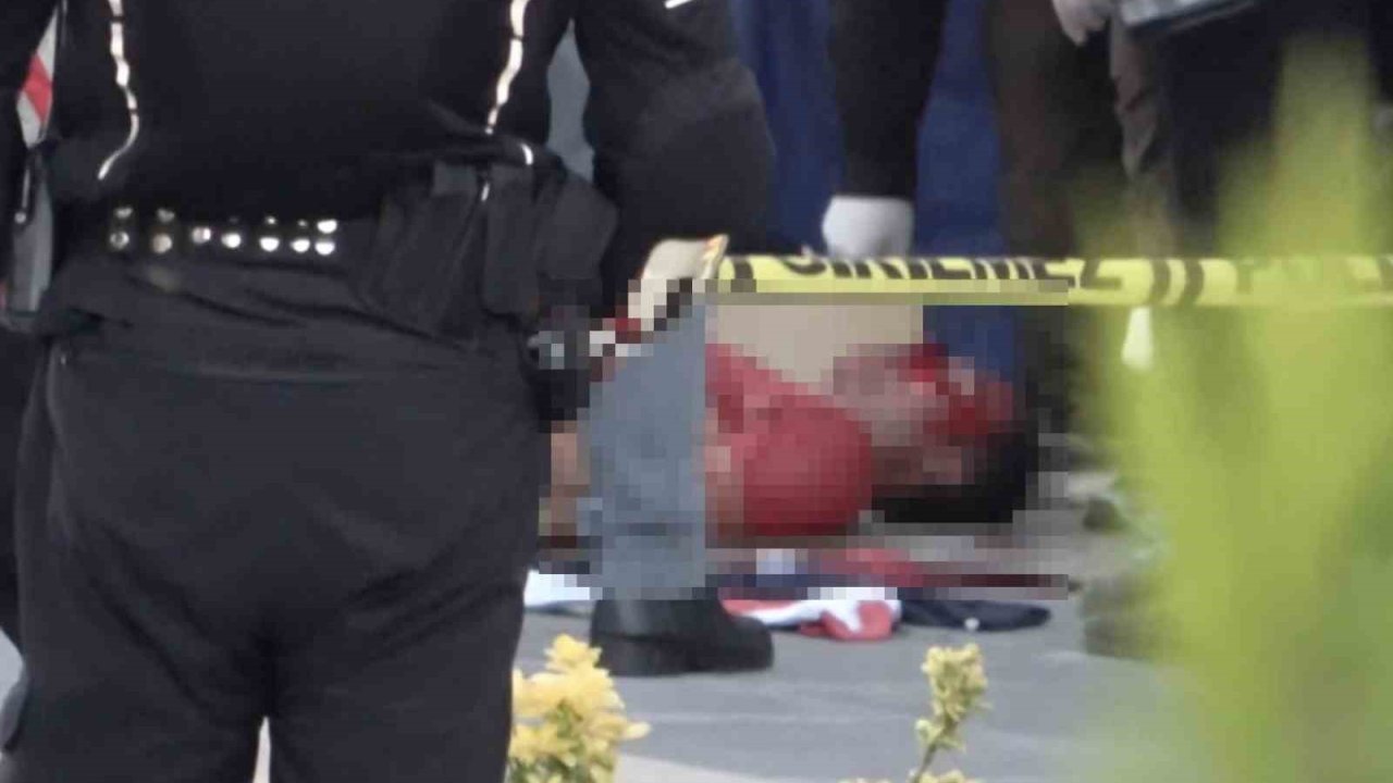 Çocuklar Kavga Edince Babalar Birbirine Girdi: 1 Ölü