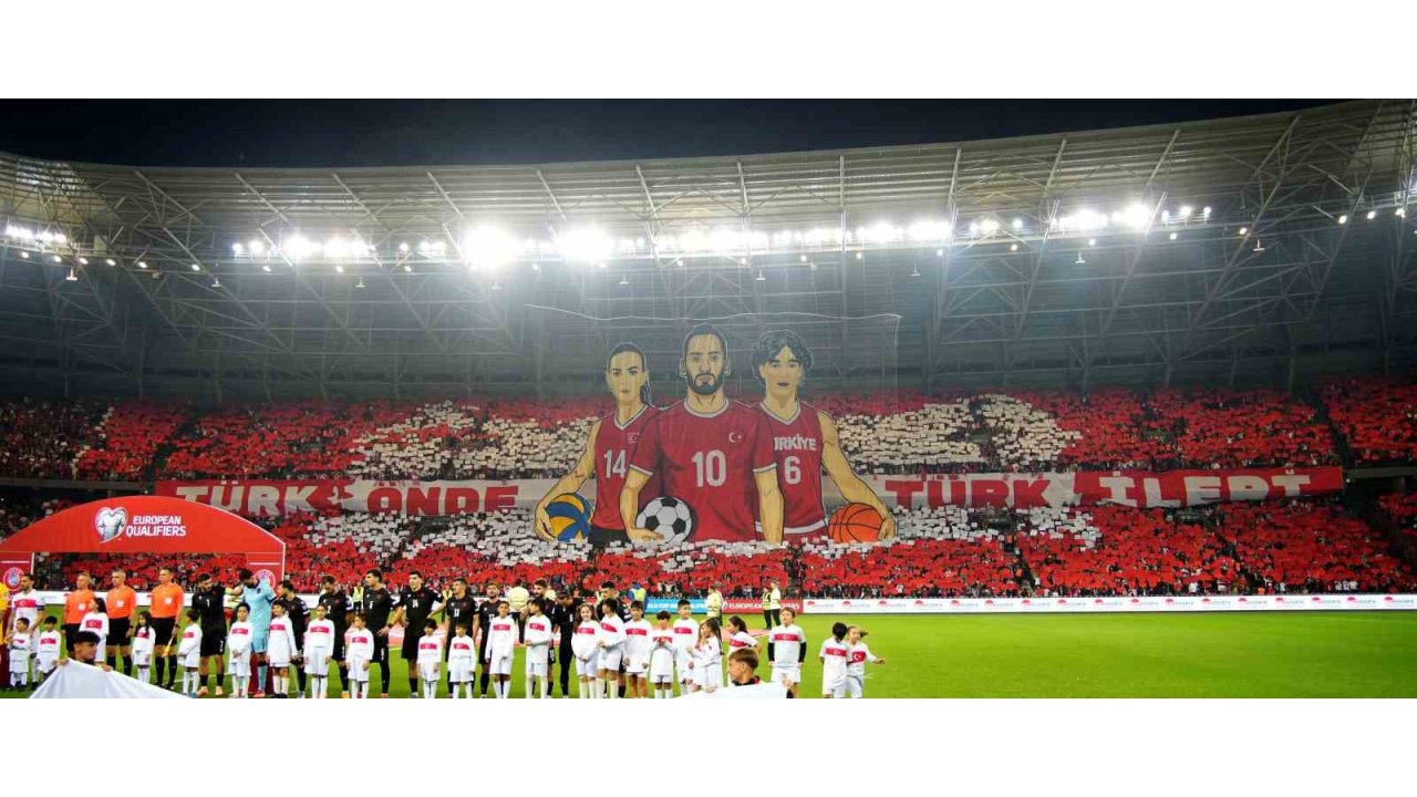 Kocaeli’de Milli Takıma Özel Koreografi