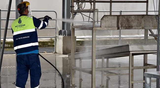 KURBAN SATIŞ VE KESİM TESİSLERİ TEMİZLENİYOR