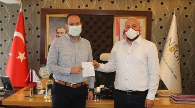 Özdemir’den KIZILAY’a Kurban Bağışı