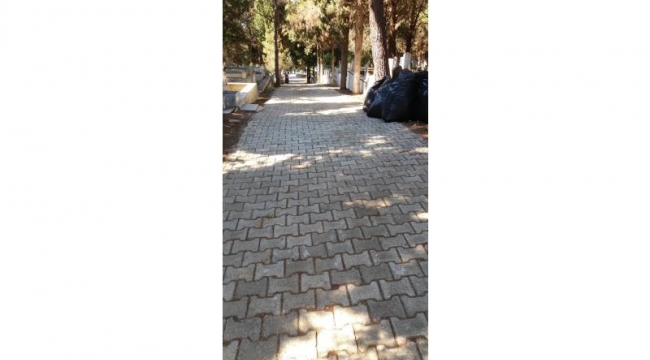 ÇUKURBAĞ MEZARLIĞINDA TEMİZLİK ÇALIŞMALARI SÜRÜYOR