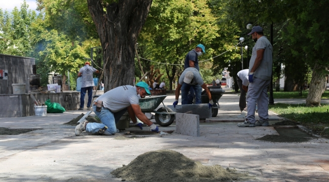 Fen İşleri Müdürlüğü Ekiplerimiz Çalışmalarını Sürdürüyor