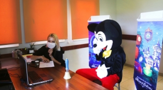 MASAL ŞATOSU ÇOCUKLARLA İNTERNETTE BULUŞUYOR